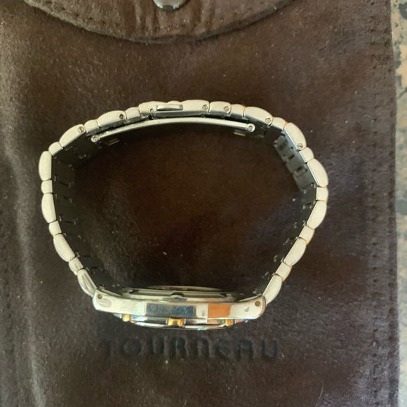 Concord Saratoga SL watch with new battery - Picture 8 of 10